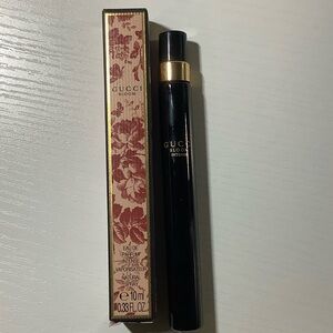 Gucci Bloom Intense Black and Gold Spray